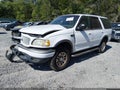 Photo 2 of 16 — 2002 Ford Expedition