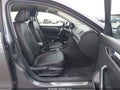 Photo 5 of 21 — 2017 Volkswagen Passat