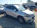 Photo 1 of 16 — 2018 Chevrolet Trax