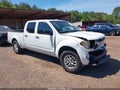 Photo 1 of 16 — 2015 Nissan Frontier