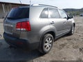 Photo 4 of 16 — 2013 Kia Sorento