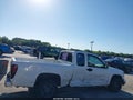 Photo 14 of 17 — 2005 Chevrolet Colorado