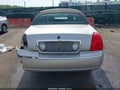 Photo 17 of 22 — 2006 Lincoln Town Car