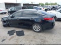 Photo 14 of 16 — 2018 Kia Optima