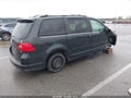 Photo 4 of 16 — 2009 Volkswagen Routan