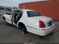 Photo 3 of 14 — 2000 Lincoln Town Car