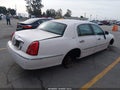 Photo 4 of 14 — 2000 Lincoln Town Car
