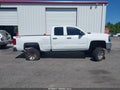 Photo 13 of 16 — 2017 Chevrolet Silverado 1500