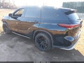 Photo 3 of 17 — 2024 Toyota Highlander