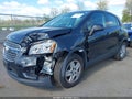 Photo 2 of 16 — 2016 Chevrolet Trax