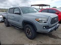Photo 1 of 17 — 2018 Toyota Tacoma