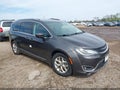 Photo 1 of 16 — 2017 Chrysler Pacifica