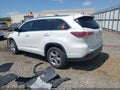 Photo 3 of 17 — 2016 Toyota Highlander