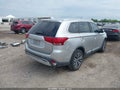 Photo 4 of 17 — 2019 Mitsubishi Outlander