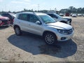 Photo 1 of 17 — 2015 Volkswagen Tiguan
