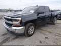 Photo 2 of 19 — 2017 Chevrolet Silverado 1500