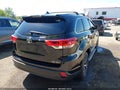 Photo 4 of 17 — 2018 Toyota Highlander