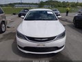 Photo 12 of 16 — 2017 Chrysler 200