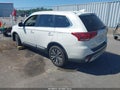 Photo 3 of 16 — 2020 Mitsubishi Outlander