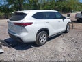 Photo 4 of 17 — 2022 Toyota Highlander