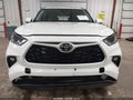 Photo 13 of 18 — 2023 Toyota Highlander