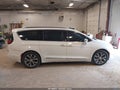 Photo 13 of 16 — 2017 Chrysler Pacifica