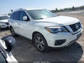 Photo 1 of 16 — 2017 Nissan Pathfinder