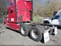 Photo 3 of 17 — 2020 Volvo VNL