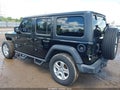 Photo 6 of 18 — 2018 Jeep Wrangler Unlimited
