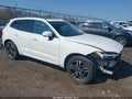 Photo 1 of 17 — 2018 Volvo XC60