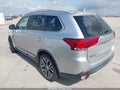 Photo 3 of 16 — 2018 Mitsubishi Outlander