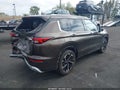 Photo 4 of 17 — 2022 Mitsubishi Outlander