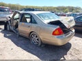 Photo 3 of 16 — 2002 Toyota Avalon