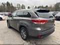 2017 Toyota Highlander — photo 3 of 10 | VIN 5TDJZRFH3HS476781