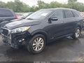 Photo 2 of 17 — 2017 Kia Sorento