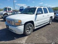 Photo 2 of 11 — 2005 GMC Yukon XL