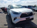 Photo 1 of 16 — 2022 Toyota Highlander