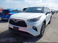 Photo 2 of 16 — 2022 Toyota Highlander