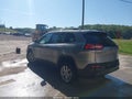Photo 3 of 17 — 2017 Jeep Cherokee
