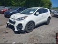 Photo 2 of 18 — 2022 Kia Sportage