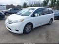 Photo 2 of 17 — 2015 Toyota Sienna