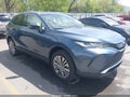 Photo 1 of 16 — 2022 Toyota Venza