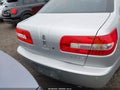 Photo 16 of 16 — 2009 Lincoln MKZ