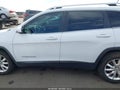 Photo 15 of 17 — 2014 Jeep Cherokee