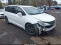 Photo 1 of 17 — 2018 Chrysler Pacifica