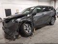 Photo 2 of 19 — 2022 Toyota Highlander