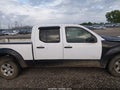 Photo 13 of 16 — 2011 Nissan Frontier