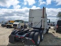 Photo 22 of 24 — 2016 Volvo VN
