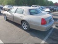 Photo 3 of 17 — 2006 Lincoln Town Car