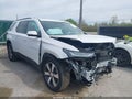 Photo 1 of 17 — 2023 Chevrolet Traverse